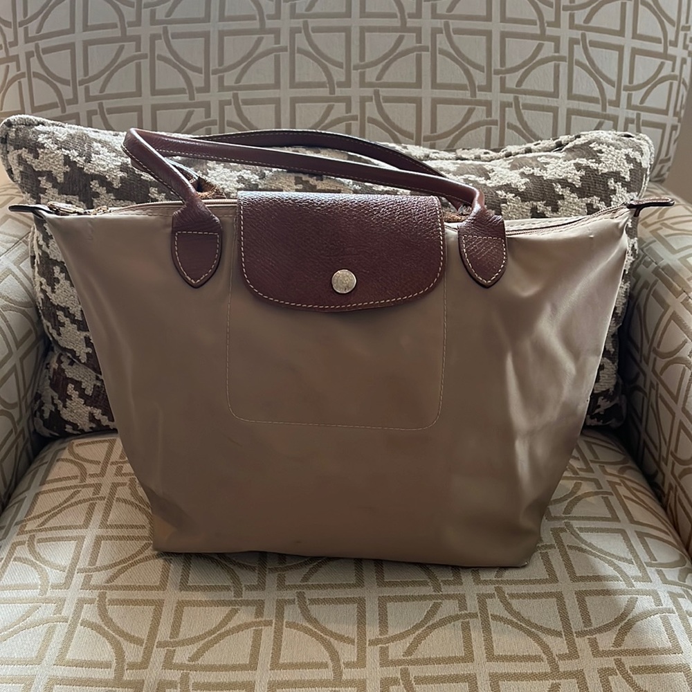 Longchamp Le pliage Original Tote bag tan color *used*